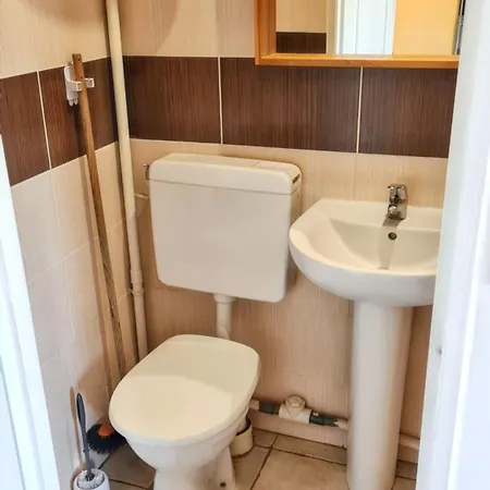 Avec Balcon A - 20 M² - Vue Sur Jardin Hyères