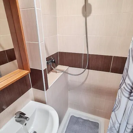 Avec Balcon A - 20 M² - Vue Sur Jardin