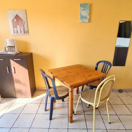 Avec Balcon A - 20 M² - Vue Sur Jardin Hyères