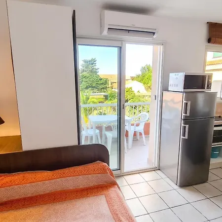 Avec Balcon A - 20 M² - Vue Sur Jardin * Hyères